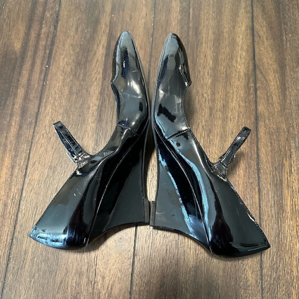 Franco Sarto Patsy black Faux Patent Leather Mary Jane Wedges size 7 - Picture 3 of 6